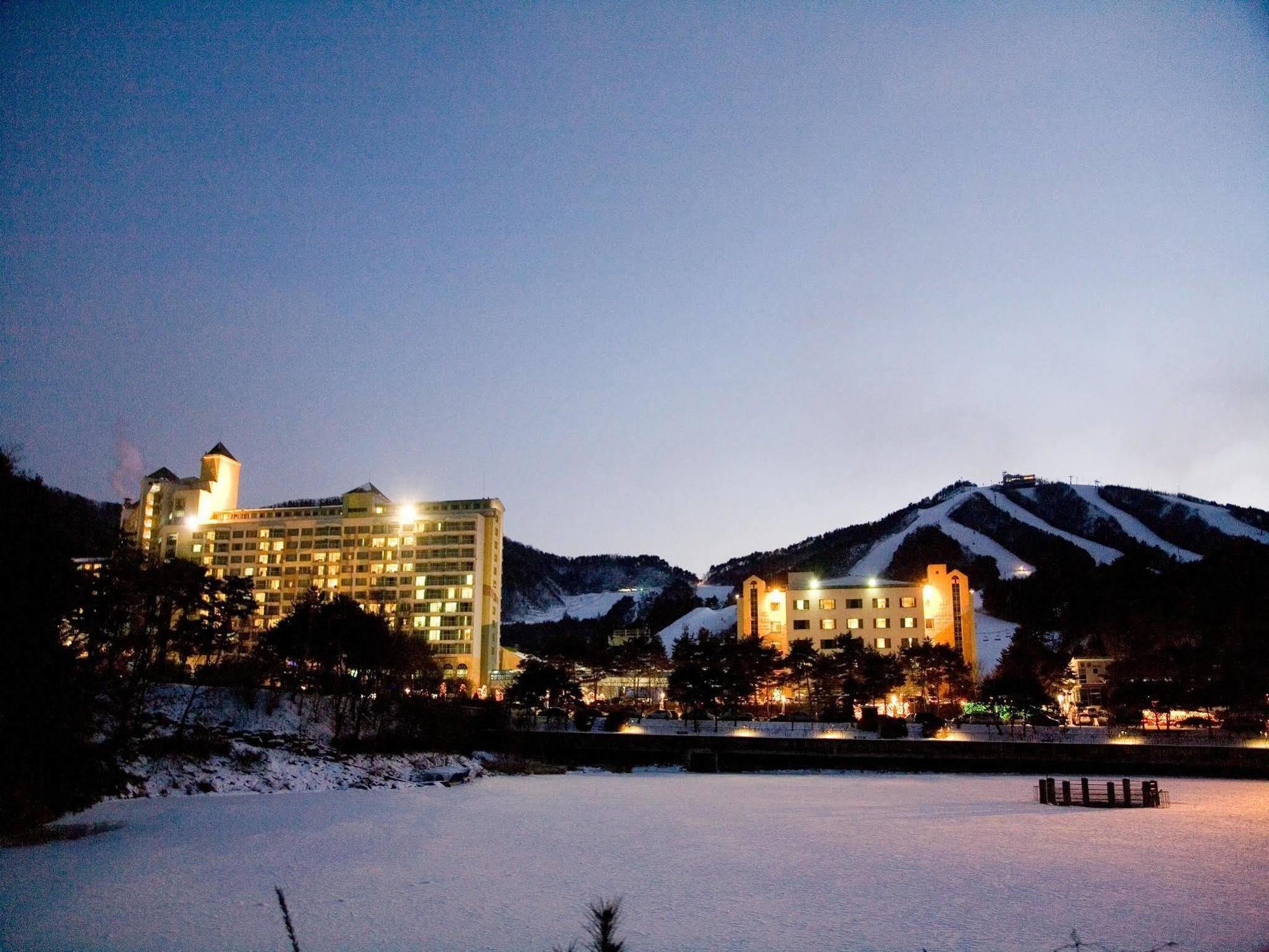 Wellihilli Park Resort Hoengseong Esterno foto